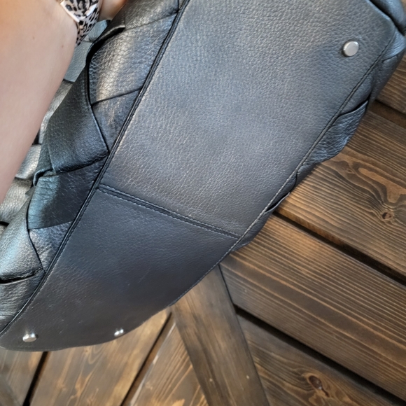 Cole Haan Beautiful gray Large purse - Picture 7 of 13